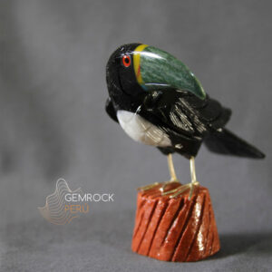 Beautiful hand-carved toucan of different stones DATTU05