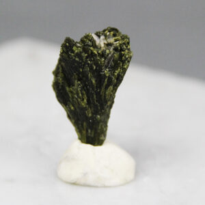 Fan-shaped epidote crystal (ThESP022)