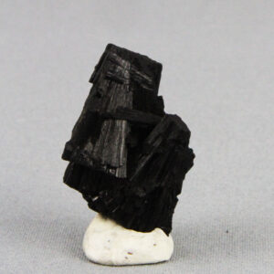 Fan-shaped black tourmaline crystal (MiESP063)